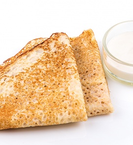 Блины со сметаной